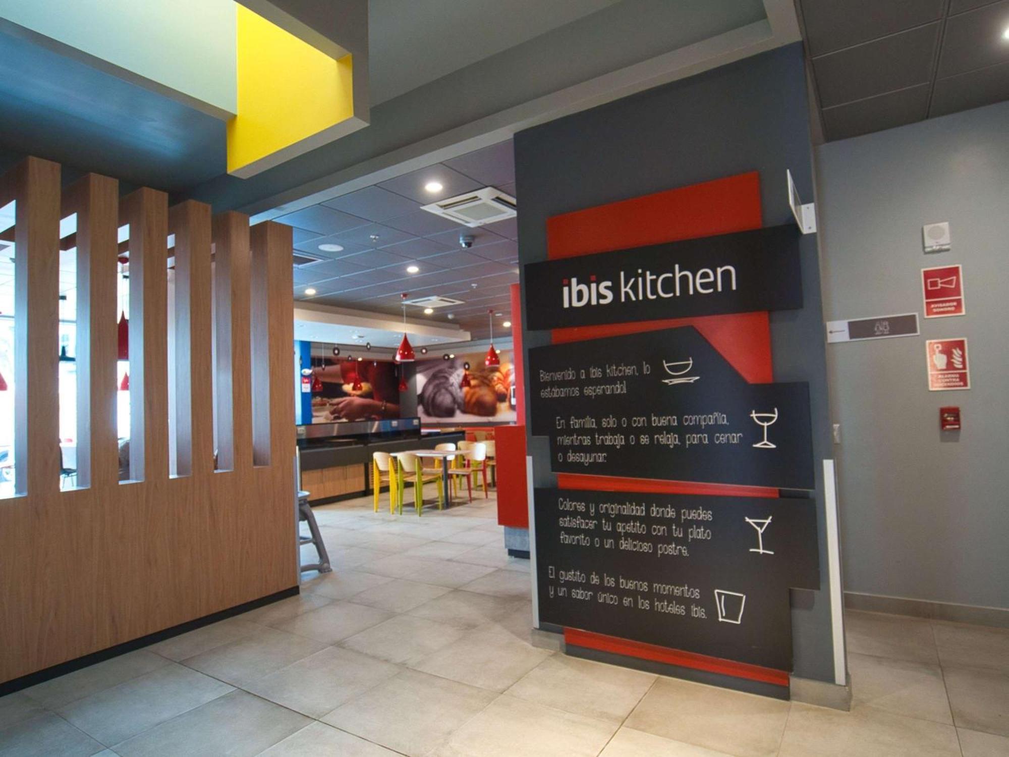 Ibis Trujillo Hotell Exteriör bild