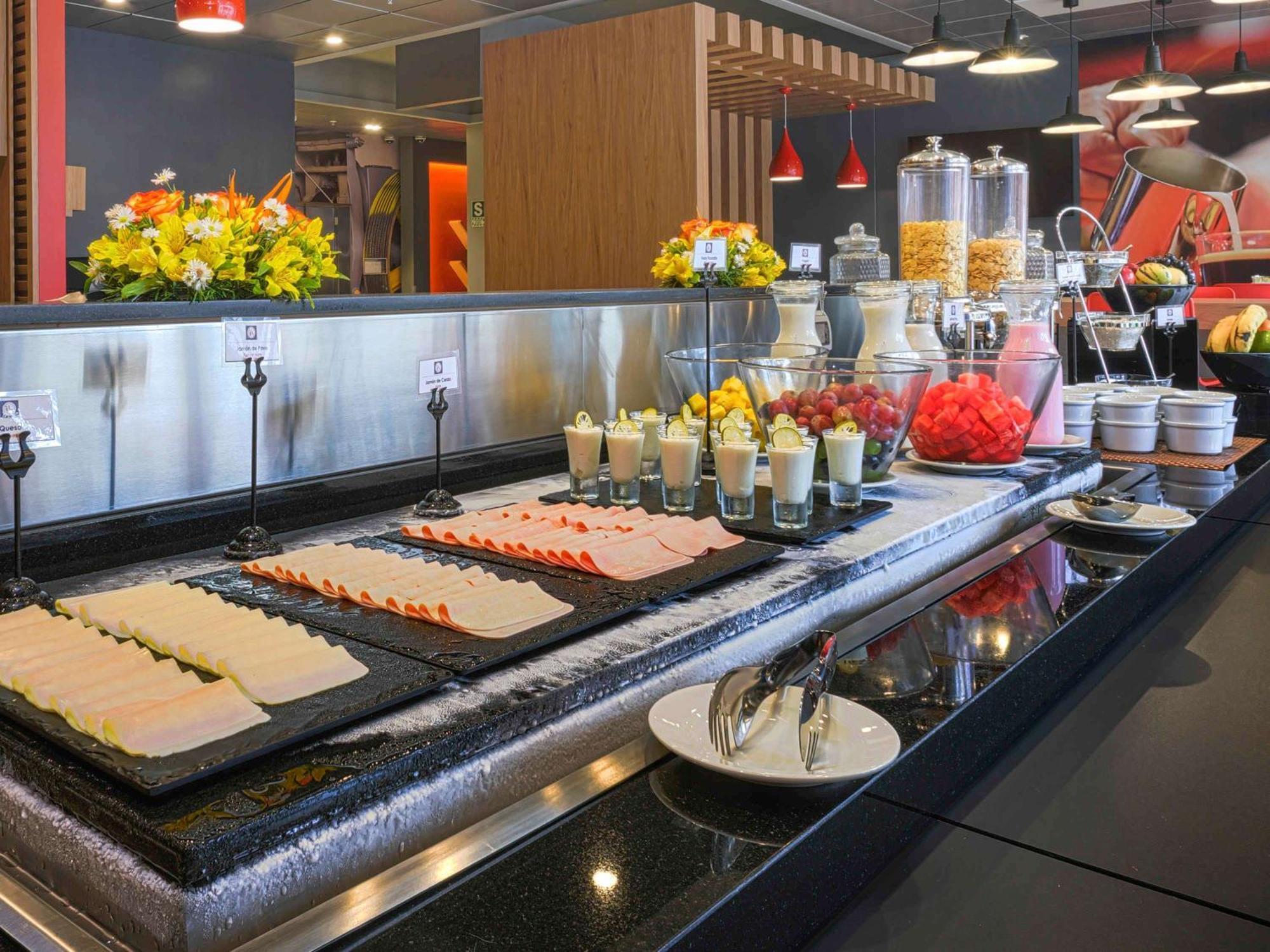 Ibis Trujillo Hotell Exteriör bild