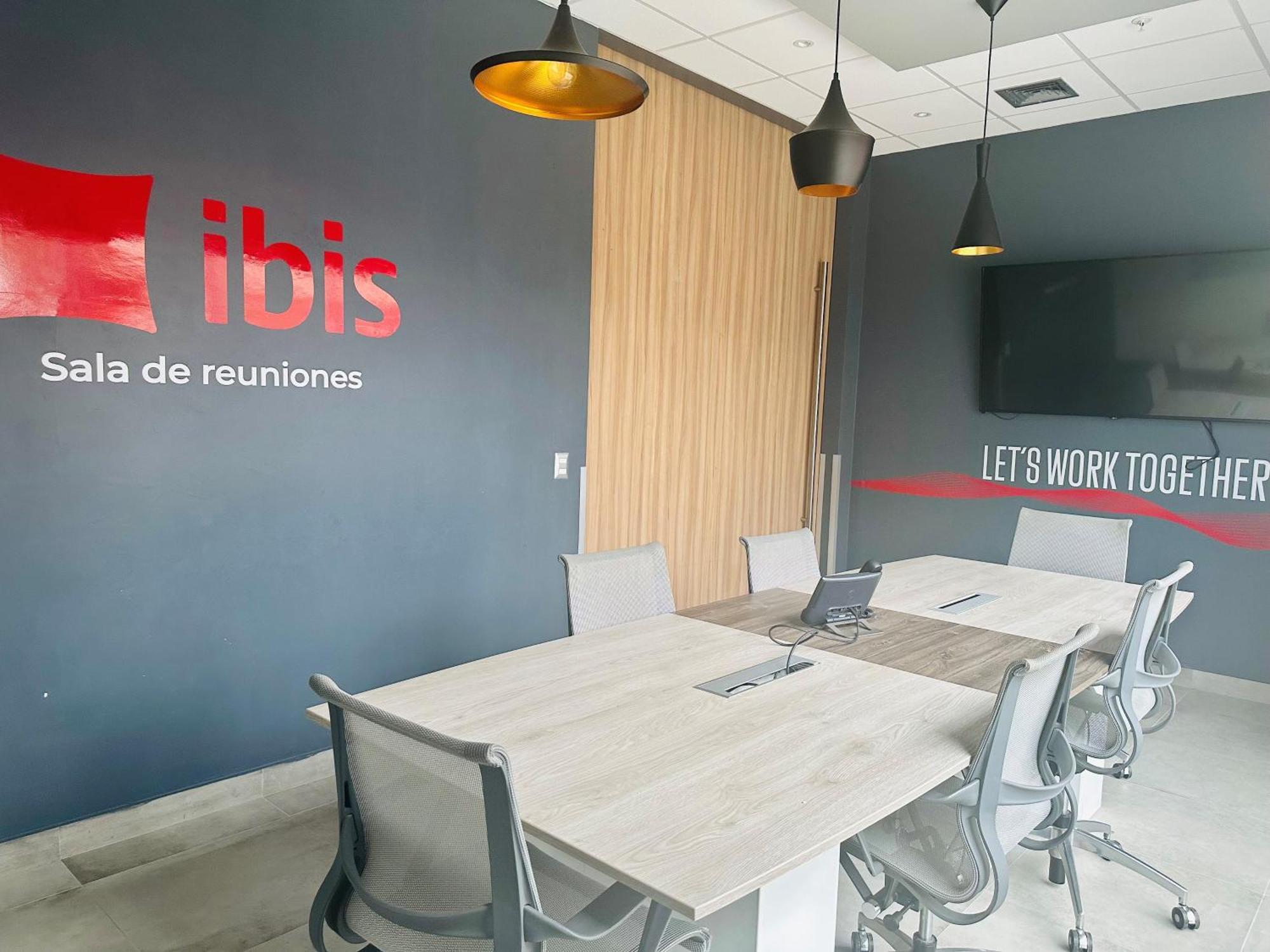 Ibis Trujillo Hotell Exteriör bild